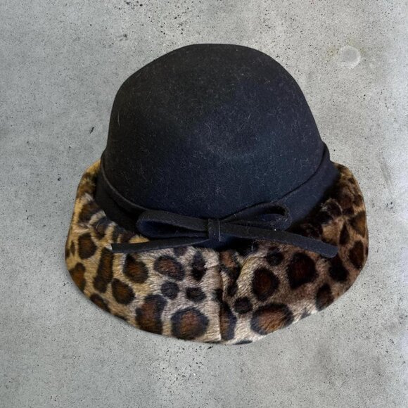Vintage wool hat with animal print trim - Picture 2 of 5